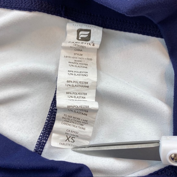 Fabletics Salar Print Powerhold Capri Pants - Picture 8 of 8